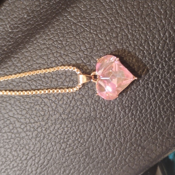 Jewelry - Giveaway pink heart necklace